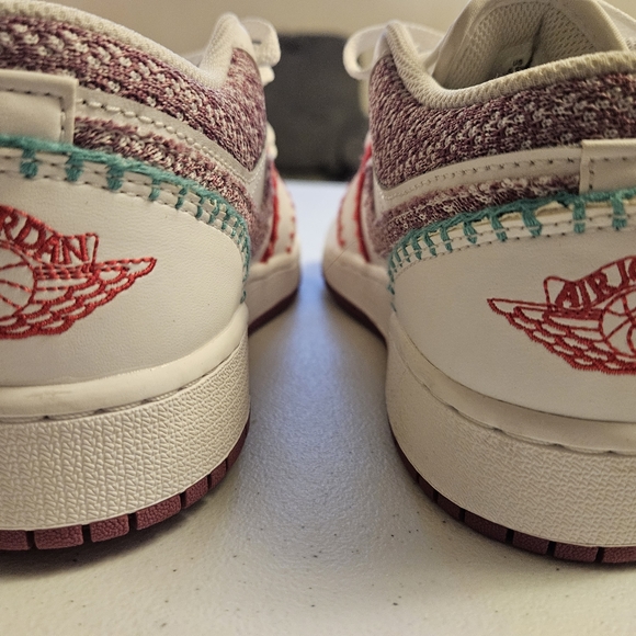 Nike Jordan 1 Low SE Knit - Picture 2 of 4